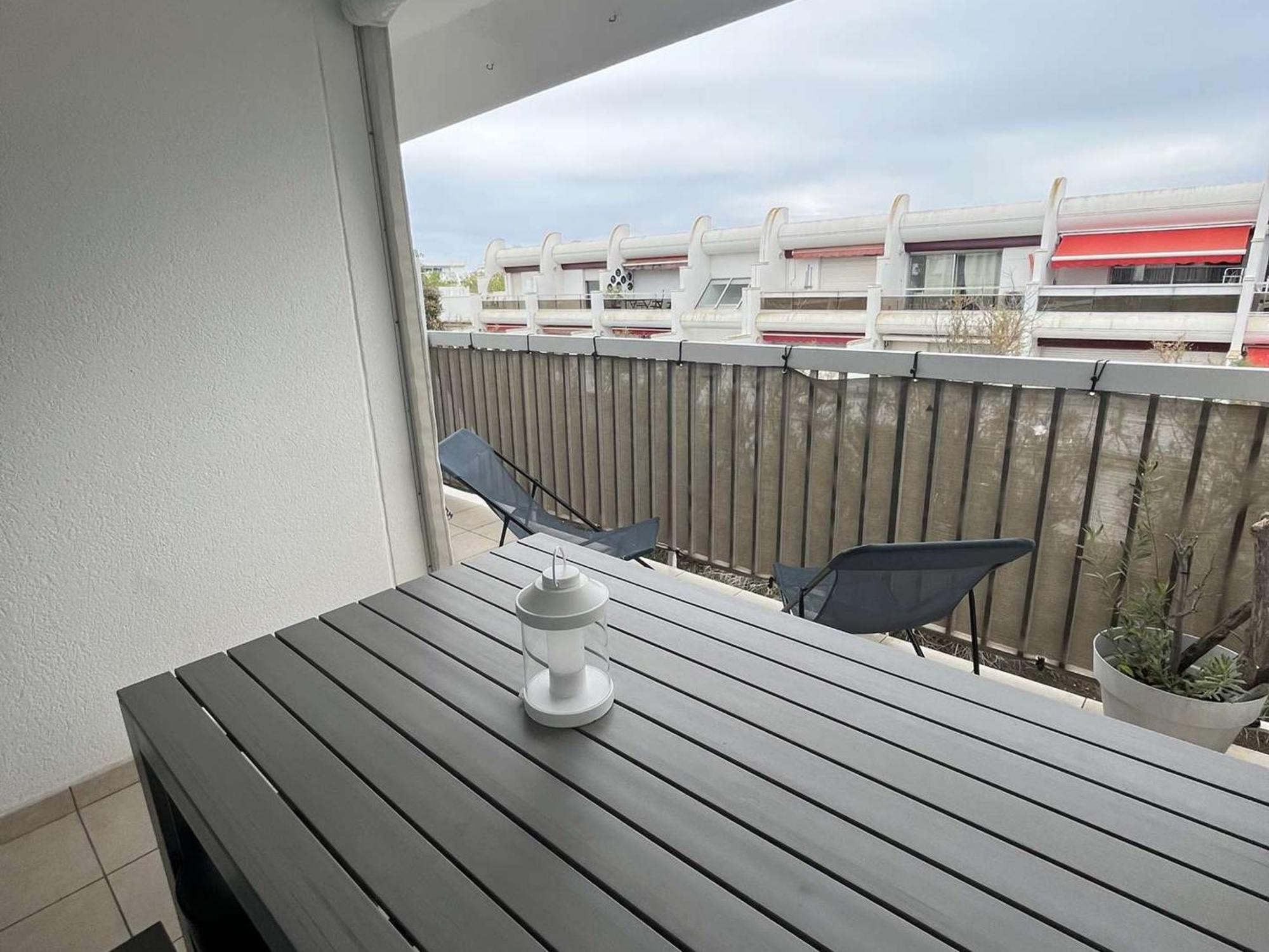 Apartment T2 Climatise A 200m Plage, Terrasse, Parking, 4 Couchages - - Fr-1-250-291 *